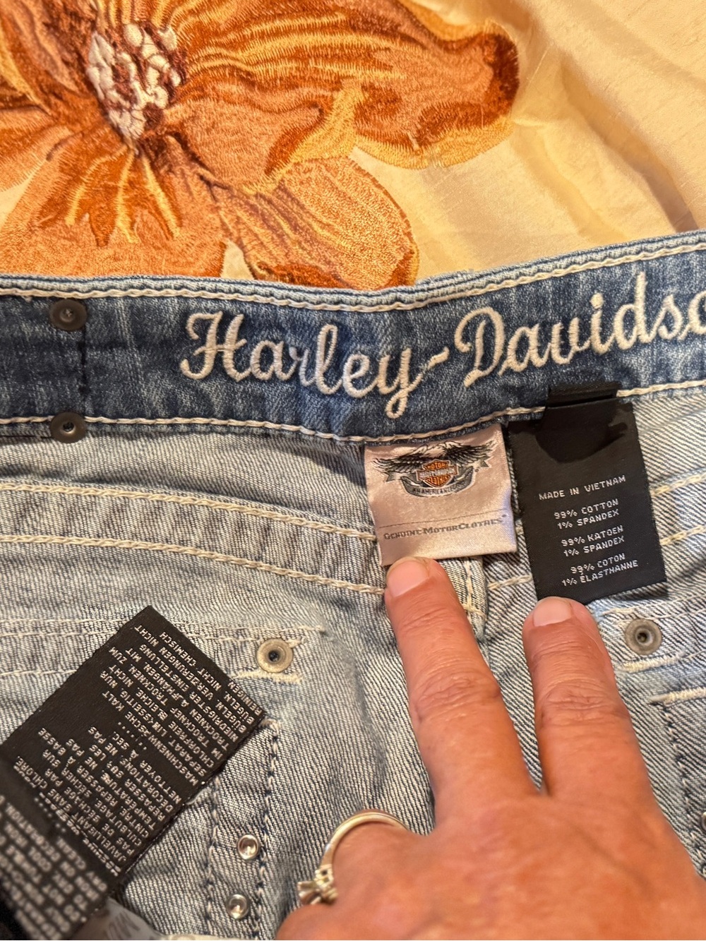 Jeans Subcategory Identification - Picture 7 of 7